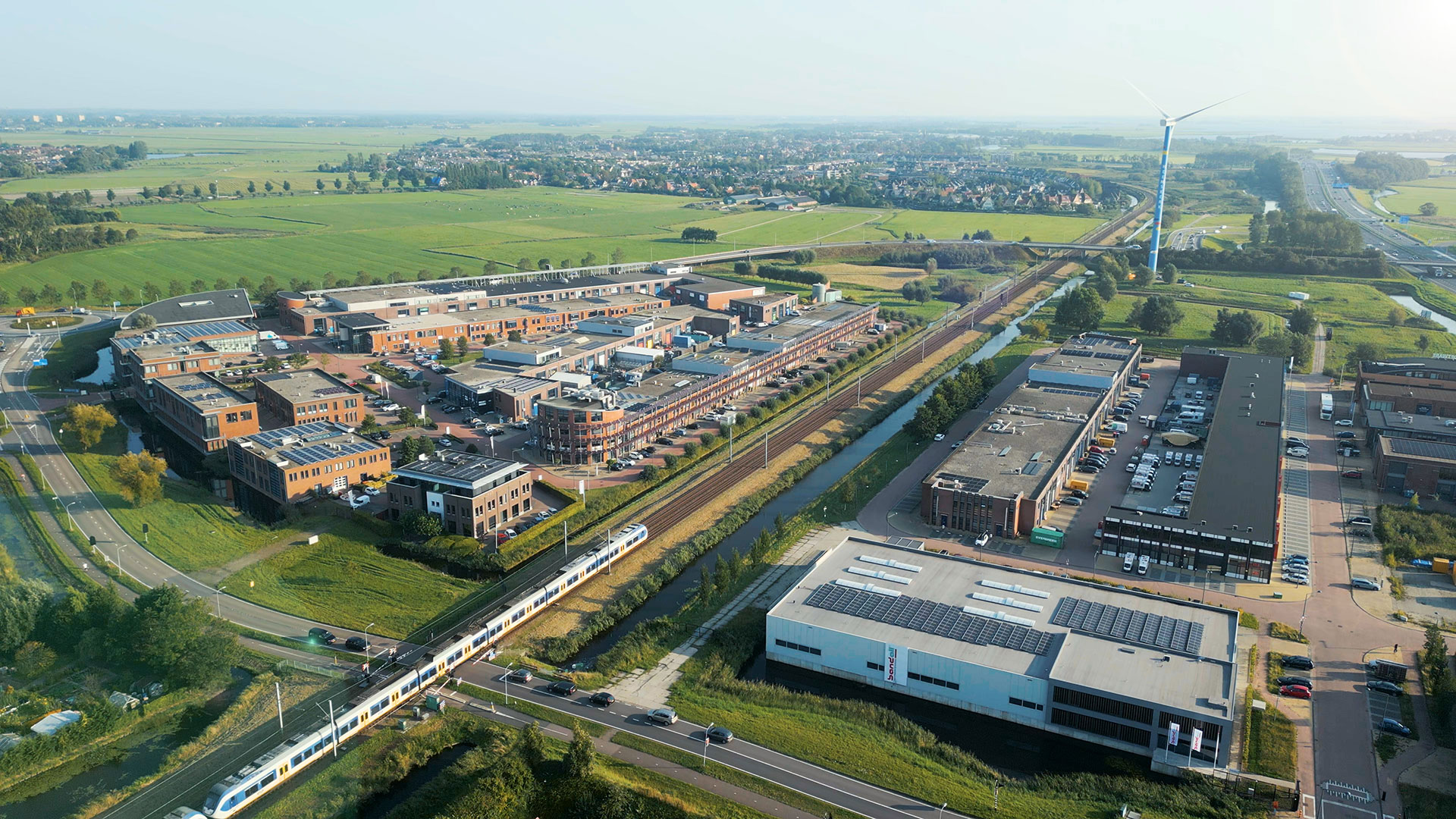 luchtfoto bedrijventerrein de trompet Heemskerk